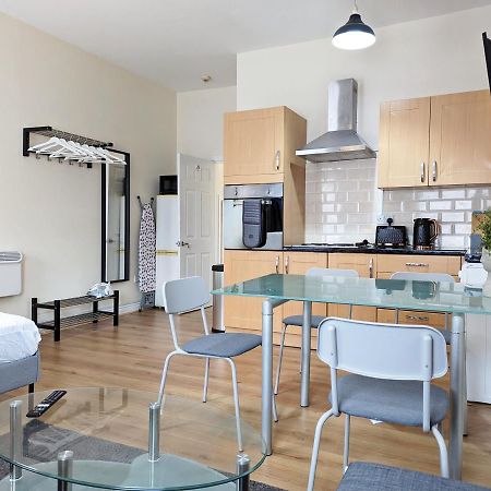 Lovely Studio In Anfield Near Centre Free Parking Liverpool Eksteriør bilde